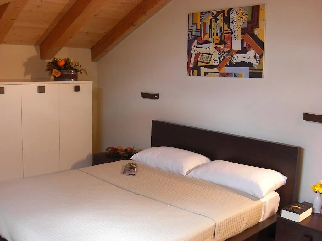 Les Bijoux Apartments Pietra Ligure 0*,  Italien
